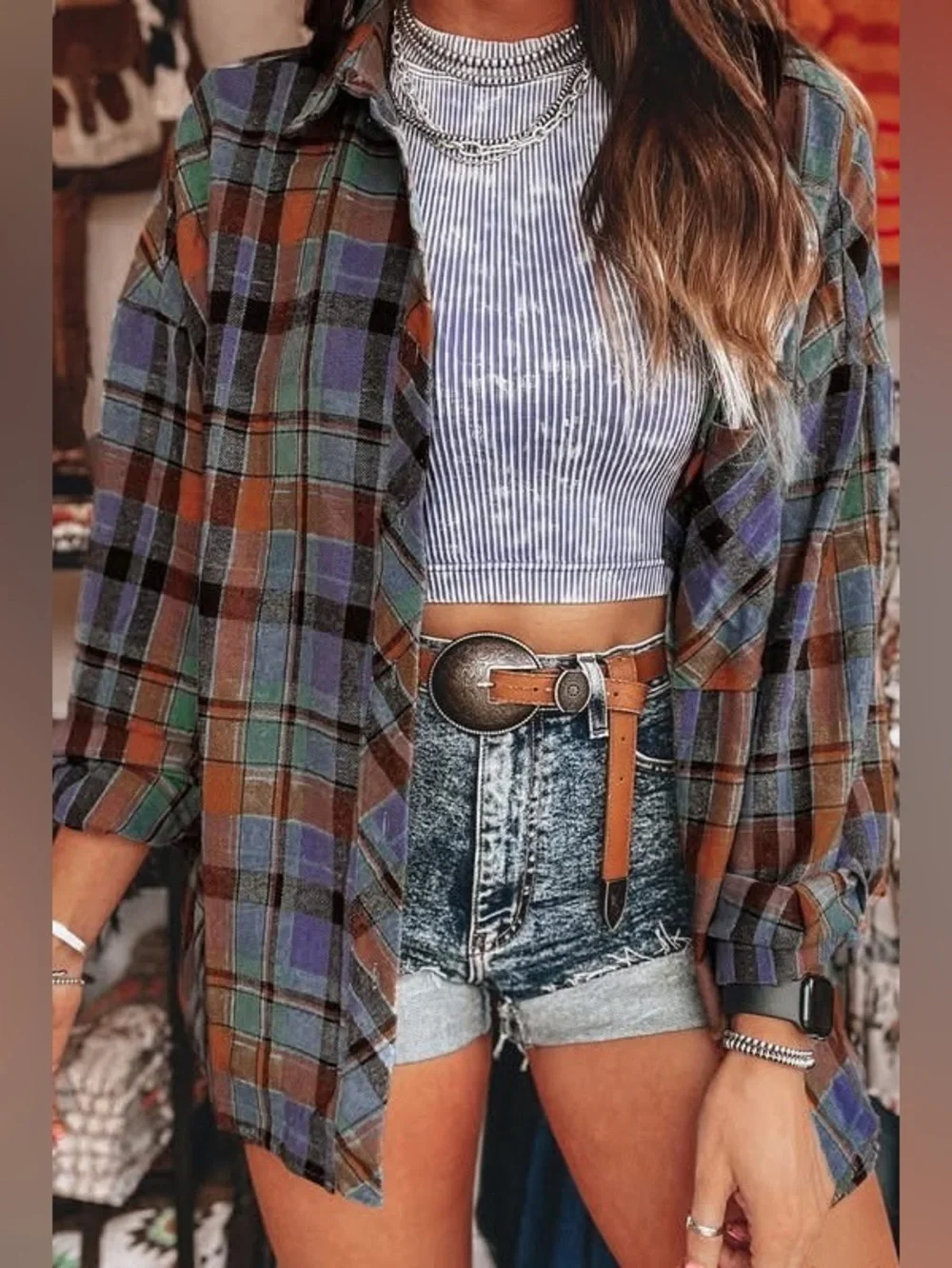 Vintage Plaid Button-Up Shirt 🧡